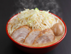 麺少な目玉子付